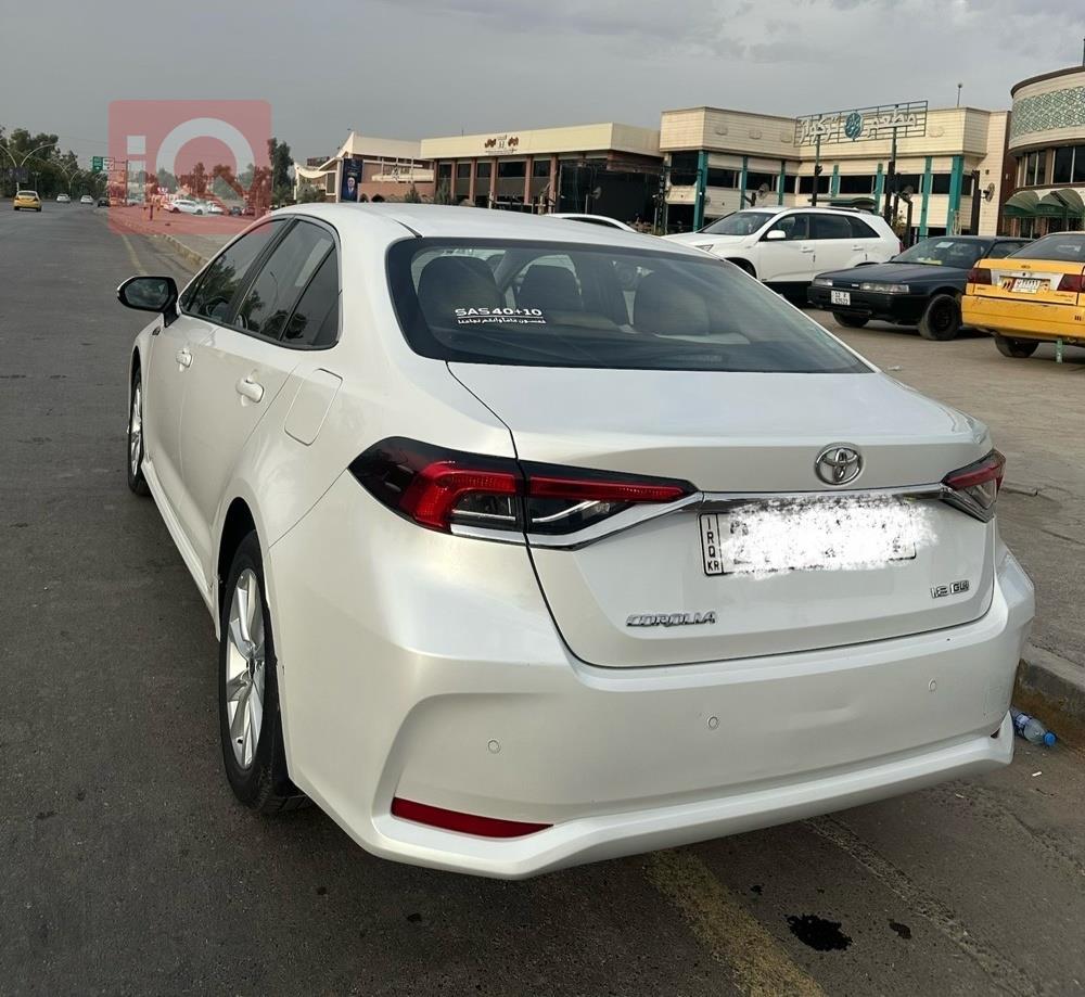 تۆیۆتا کۆرۆلا